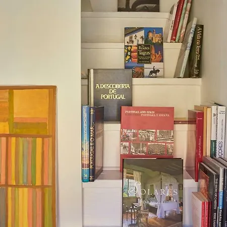 Charming Apartment Em Belem-Books And Canvas Lisbon Exterior photo
